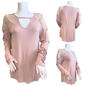 #T119 Maurices Lace Inset Mauve Pink Top SZ M $24